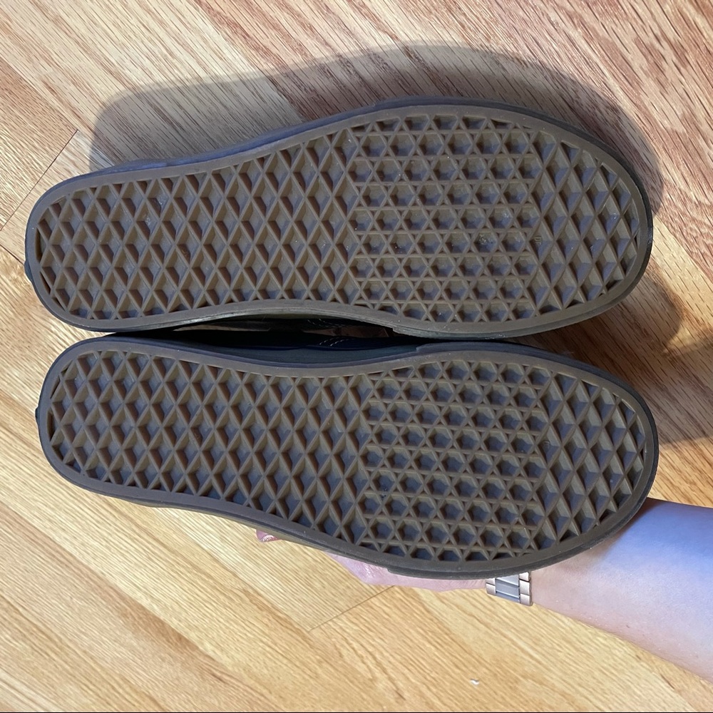 Vans - Picture 7 of 7